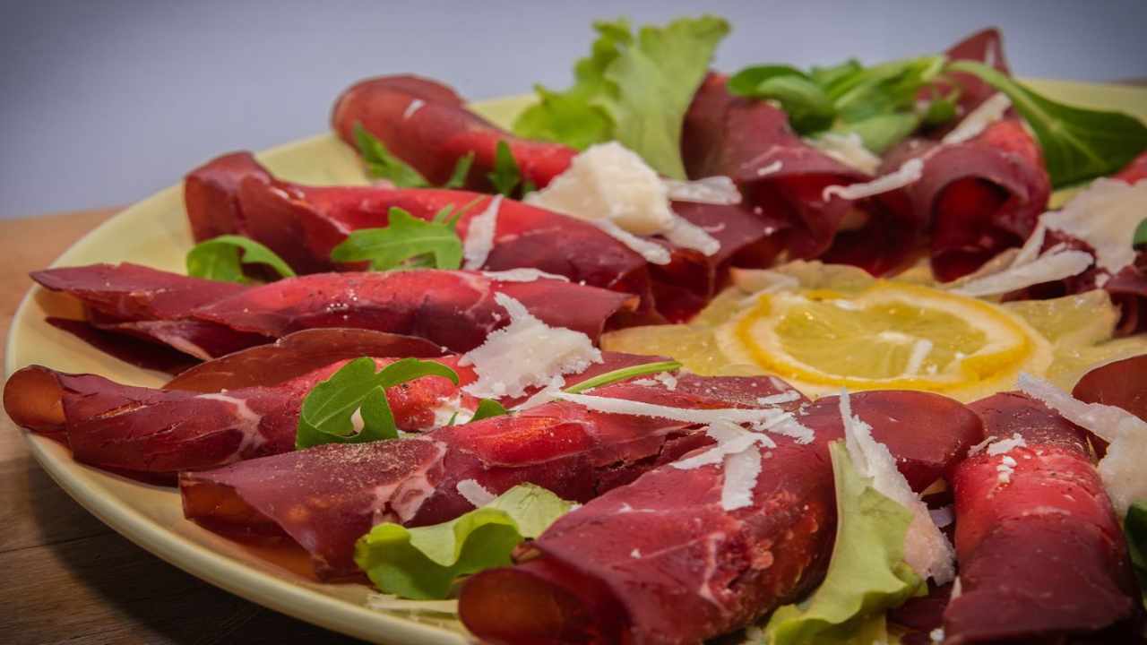 Involtini di bresaola