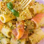 mezze maniche con salmone