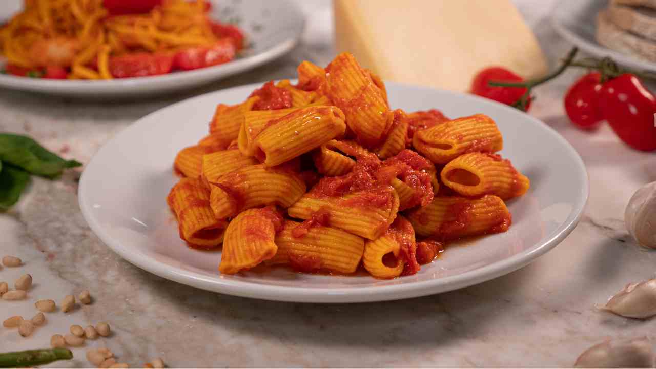 mezze maniche con il tonno